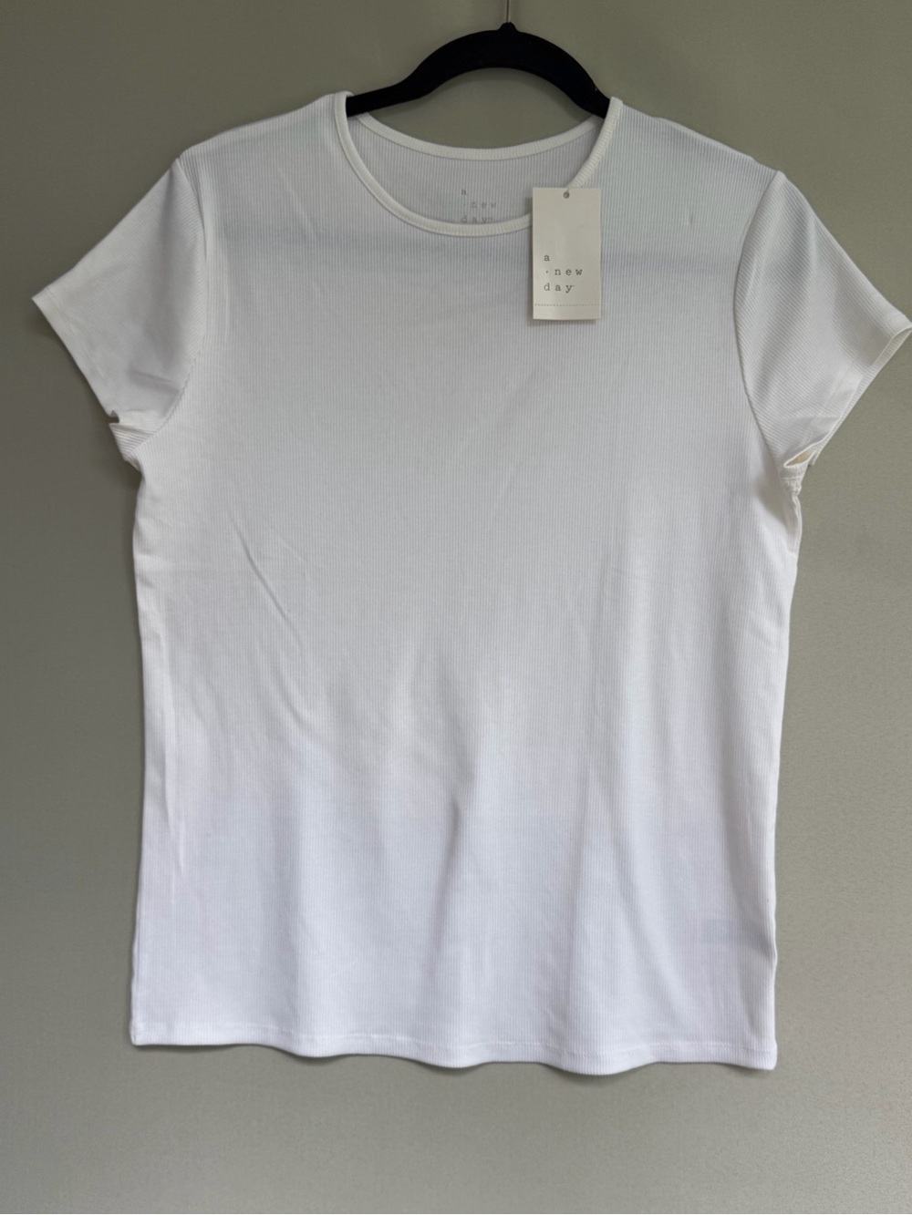 a new day White Short-Sleeve Ribbed Crewneck Tee